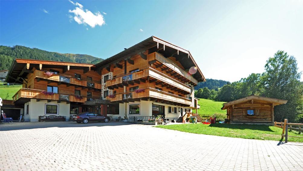 Ski In Ski Out Hotel Unterellmau Зальбах-Хинтерглемм Экстерьер фото