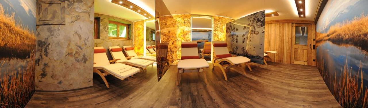 Ski In Ski Out Hotel Unterellmau Зальбах-Хинтерглемм Экстерьер фото