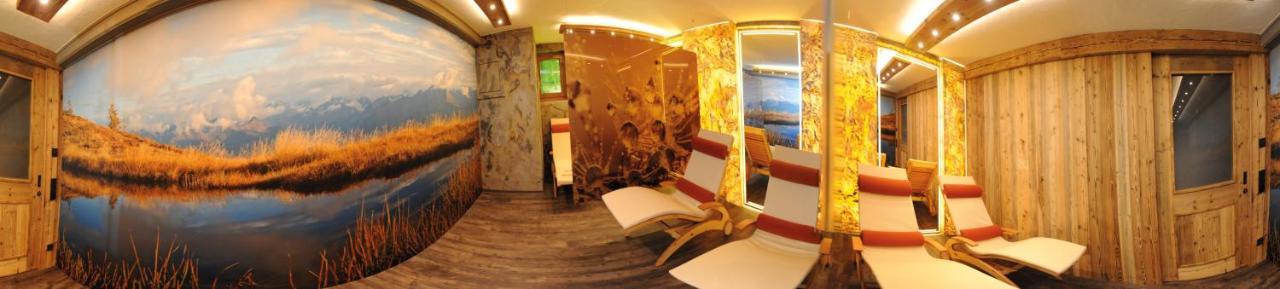 Ski In Ski Out Hotel Unterellmau Зальбах-Хинтерглемм Экстерьер фото