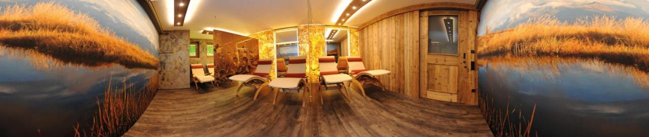 Ski In Ski Out Hotel Unterellmau Зальбах-Хинтерглемм Экстерьер фото
